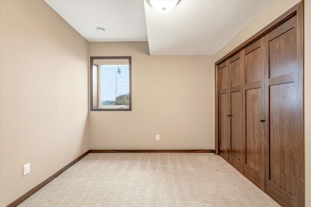 3547 Cove Point Circle NW, Prior Lake, MN 55372