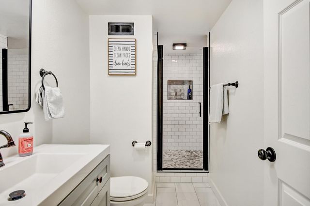 2323 Mastlands Drive, Oakland, CA 94611