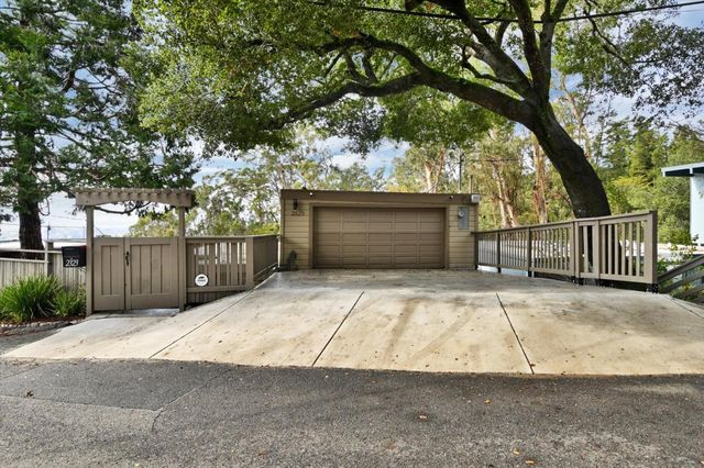 2323 Mastlands Drive, Oakland, CA 94611