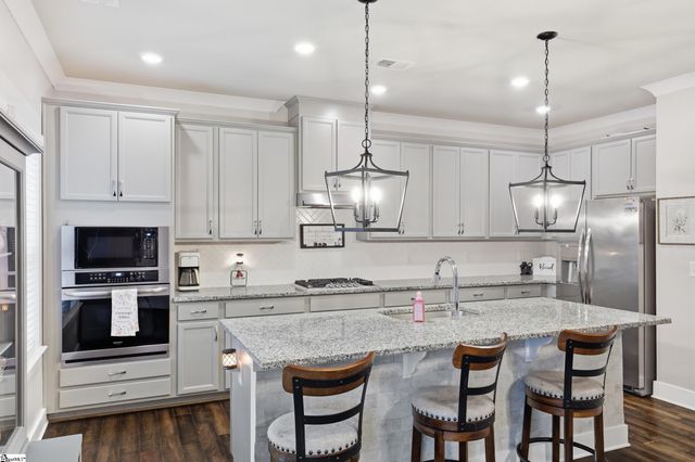 14 Park Vista Way, Greenville, SC 29617