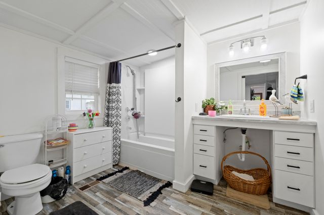 25510 S 605 loop Loop, Grove, OK 74344