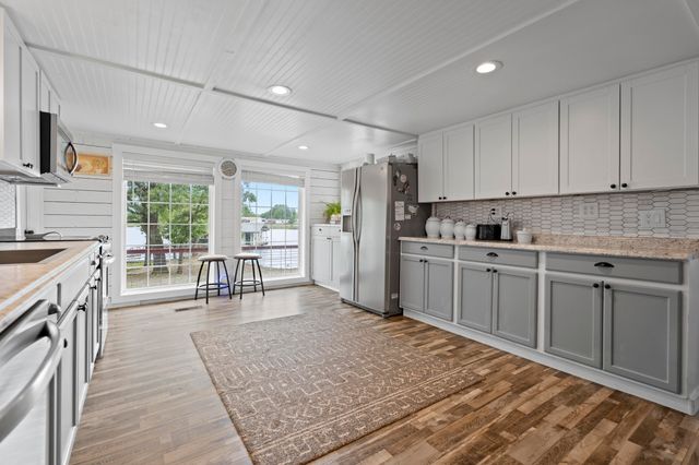 25510 S 605 loop Loop, Grove, OK 74344