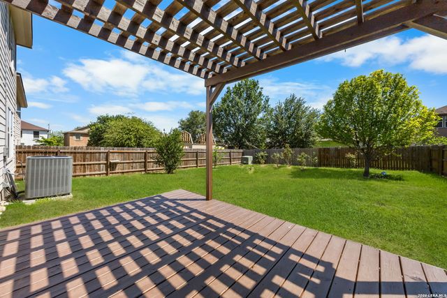 11008 Dublin Pl, San Antonio, TX 78254