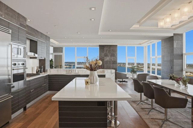 1325 Pacific Hwy 3503, San Diego, CA 92101