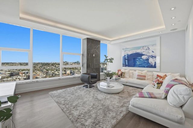 1325 Pacific Hwy 3503, San Diego, CA 92101