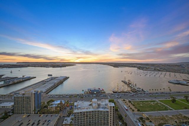 1325 Pacific Hwy 3503, San Diego, CA 92101