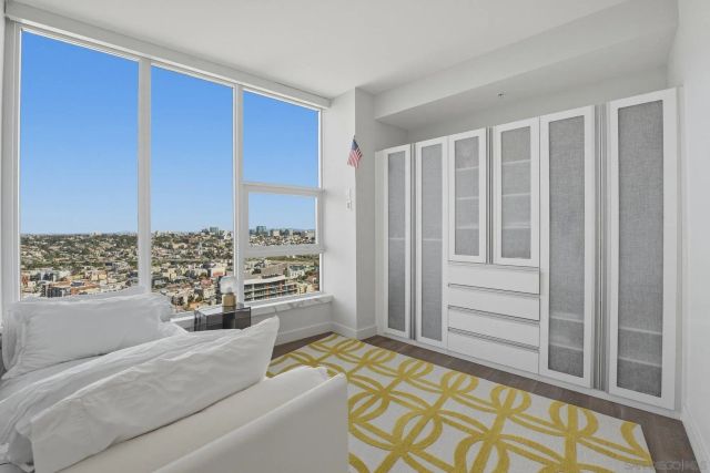 1325 Pacific Hwy 3503, San Diego, CA 92101