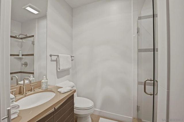 1325 Pacific Hwy 3503, San Diego, CA 92101