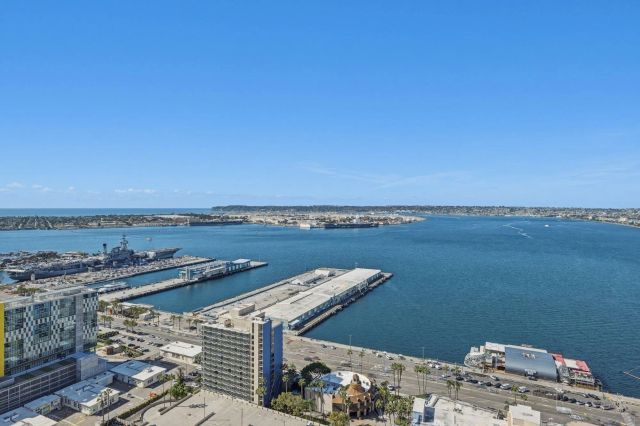 1325 Pacific Hwy 3503, San Diego, CA 92101