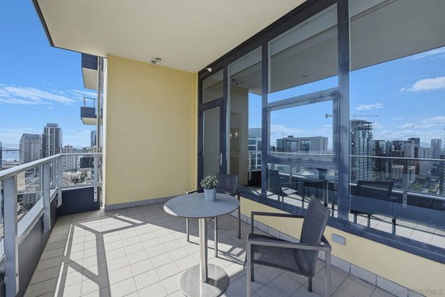 1325 Pacific Hwy 3503, San Diego, CA 92101