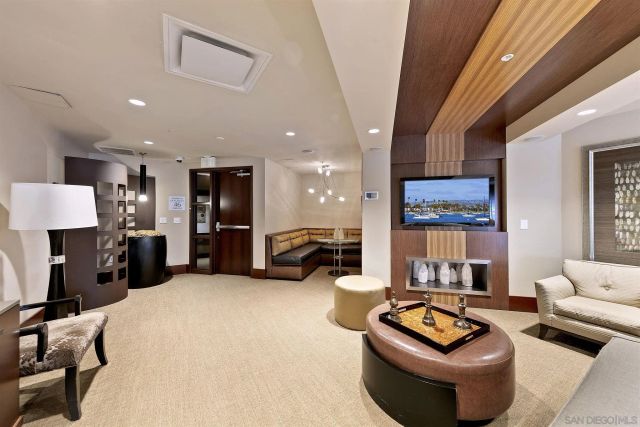 1325 Pacific Hwy 3503, San Diego, CA 92101