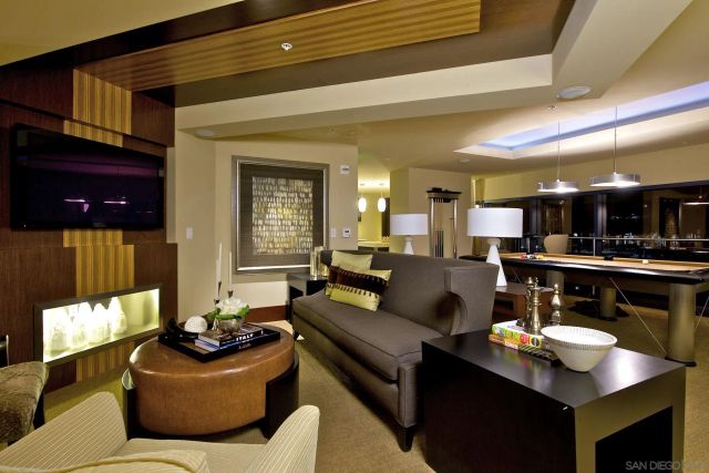 1325 Pacific Hwy 3503, San Diego, CA 92101