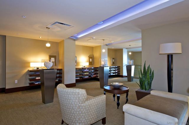 1325 Pacific Hwy 3503, San Diego, CA 92101