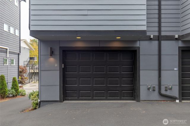 2732 S Andover Street, Seattle, WA 98108