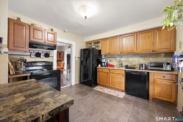 34 Wooster Avenue, Waterbury, CT 06708