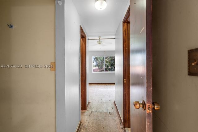 3711 Riverside Dr, Coral Springs, FL 33065