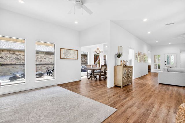 16603 Cleary Circle, Dallas, TX 75248