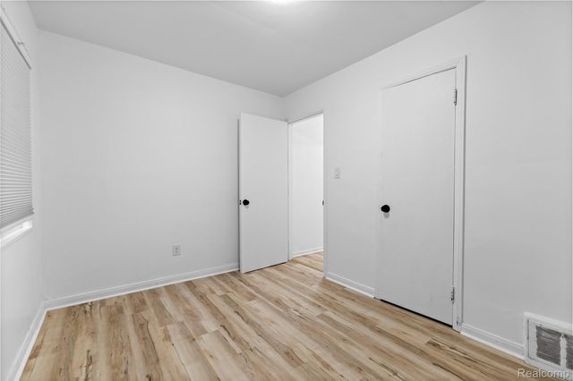 6438 Archdale Street, Detroit, MI 48228