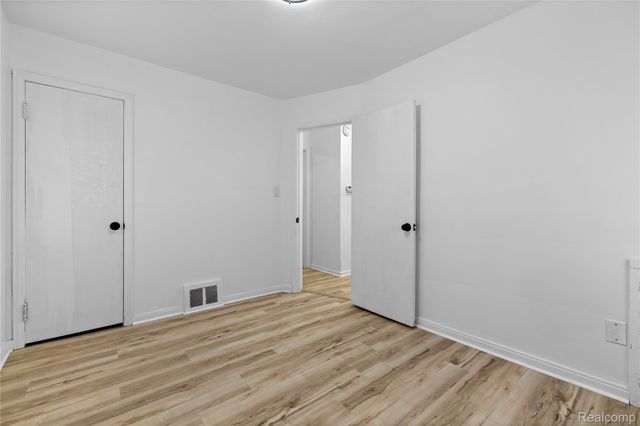 6438 Archdale Street, Detroit, MI 48228