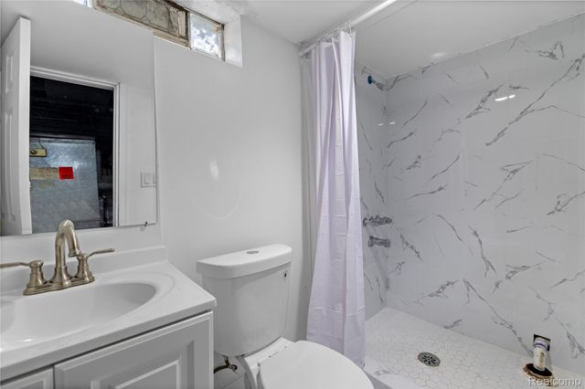 6438 Archdale Street, Detroit, MI 48228