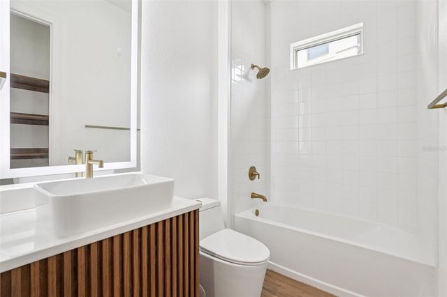 10409 ANGEL OAK COURT, Orlando, FL 32836