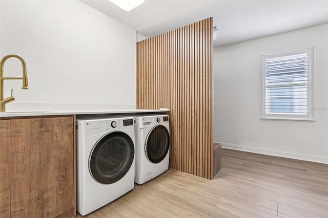 10409 ANGEL OAK COURT, Orlando, FL 32836