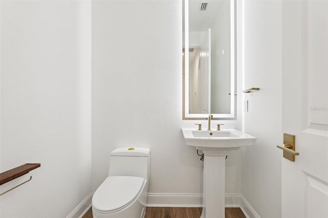 10409 ANGEL OAK COURT, Orlando, FL 32836