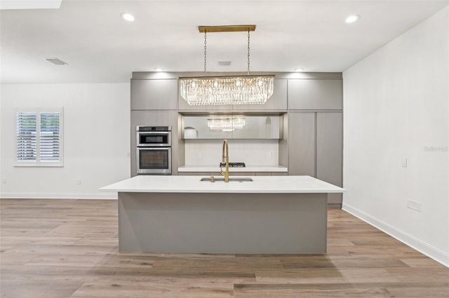 10409 ANGEL OAK COURT, Orlando, FL 32836