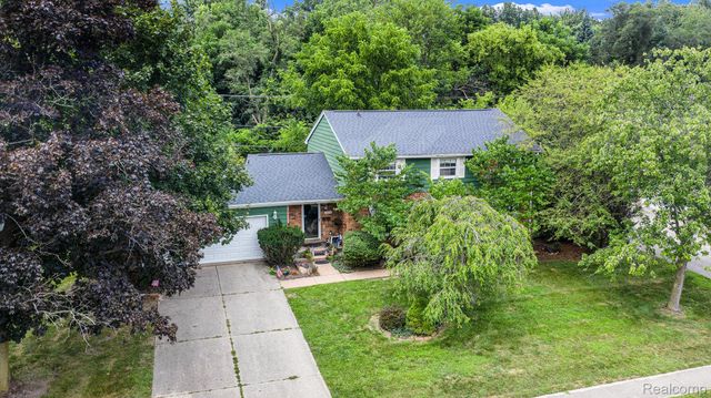 6525 Little Turkey Run, Shelby Charter Township, MI 48317