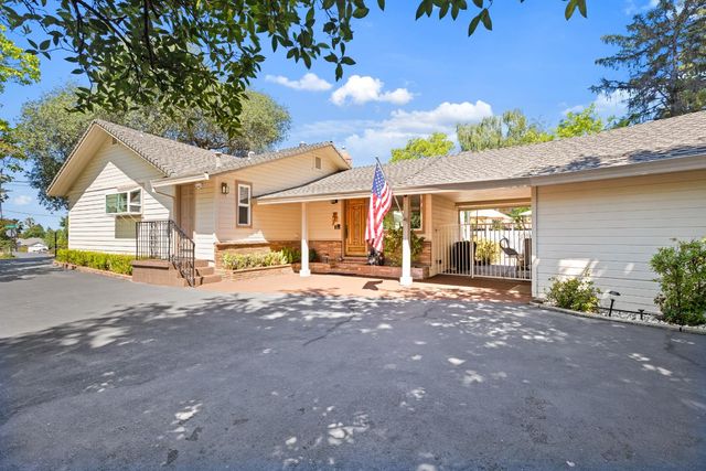 5625 Foothill Rd, Rocklin, CA 95677