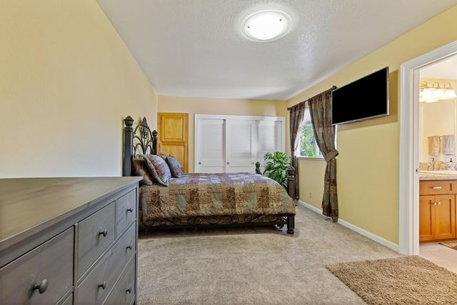 5625 Foothill Rd, Rocklin, CA 95677