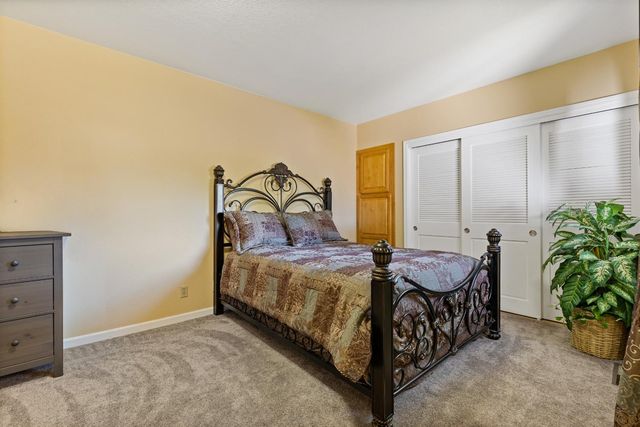 5625 Foothill Rd, Rocklin, CA 95677