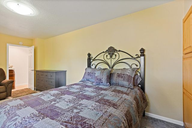 5625 Foothill Rd, Rocklin, CA 95677