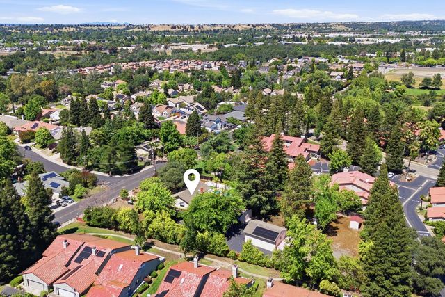 5625 Foothill Rd, Rocklin, CA 95677