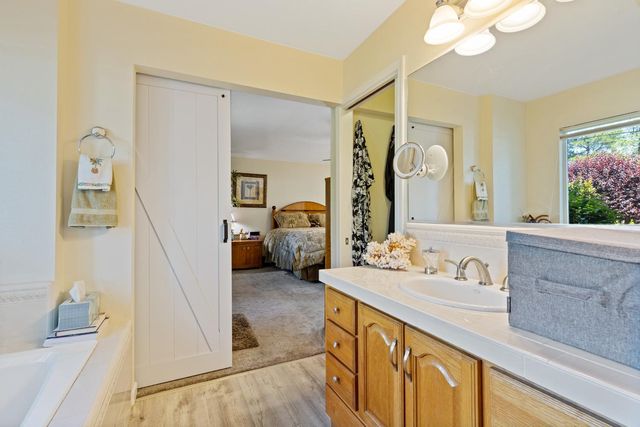 5625 Foothill Rd, Rocklin, CA 95677