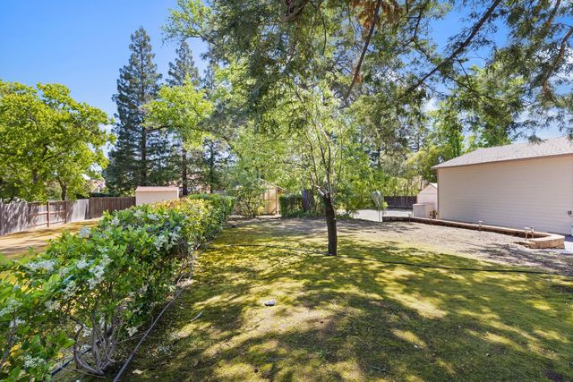 5625 Foothill Rd, Rocklin, CA 95677