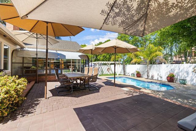 5625 Foothill Rd, Rocklin, CA 95677