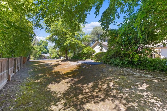 5625 Foothill Rd, Rocklin, CA 95677