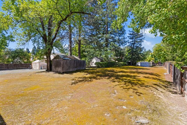 5625 Foothill Rd, Rocklin, CA 95677