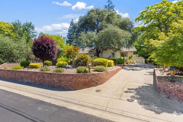 5625 Foothill Rd, Rocklin, CA 95677