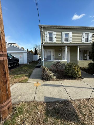 2173 Jackson Avenue, Seaford, NY 11783