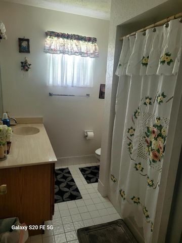 650 SE Strait Ave, Port St Lucie, FL 34983