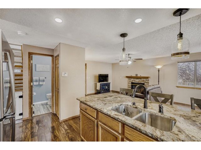 5396 S Xenon St, Littleton, CO 80127