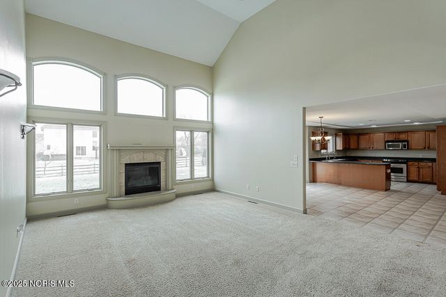 5829 Green Ivy Lane, Monclova, OH 43542