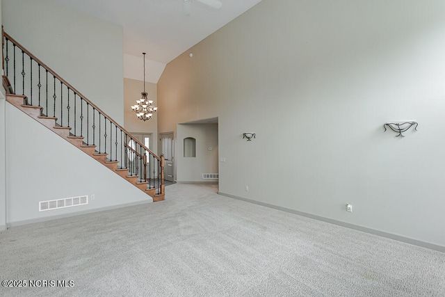 5829 Green Ivy Lane, Monclova, OH 43542