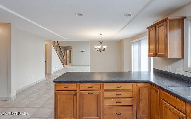 5829 Green Ivy Lane, Monclova, OH 43542