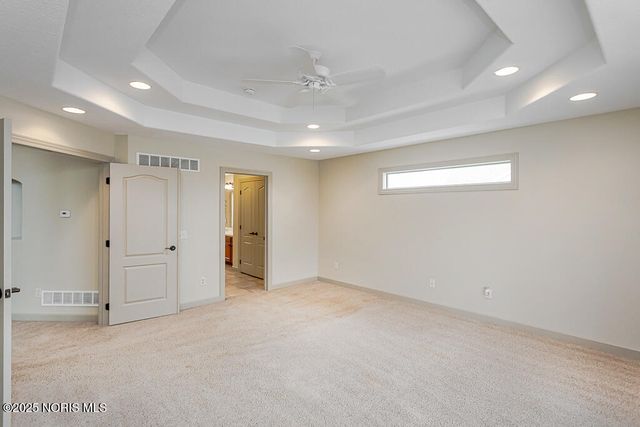 5829 Green Ivy Lane, Monclova, OH 43542