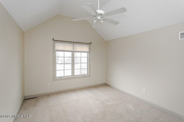 5829 Green Ivy Lane, Monclova, OH 43542