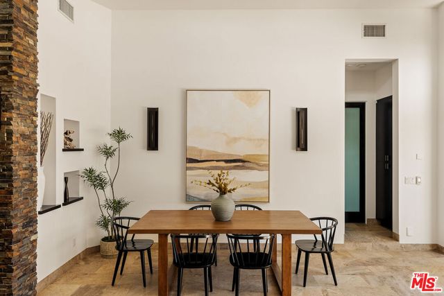 6343 W 84th Place, Los Angeles, CA 90045