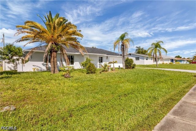2339 Lake View BLVD, Port Charlotte, FL 33948